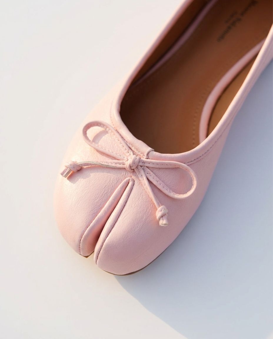 Tabi Bow Tie Pink