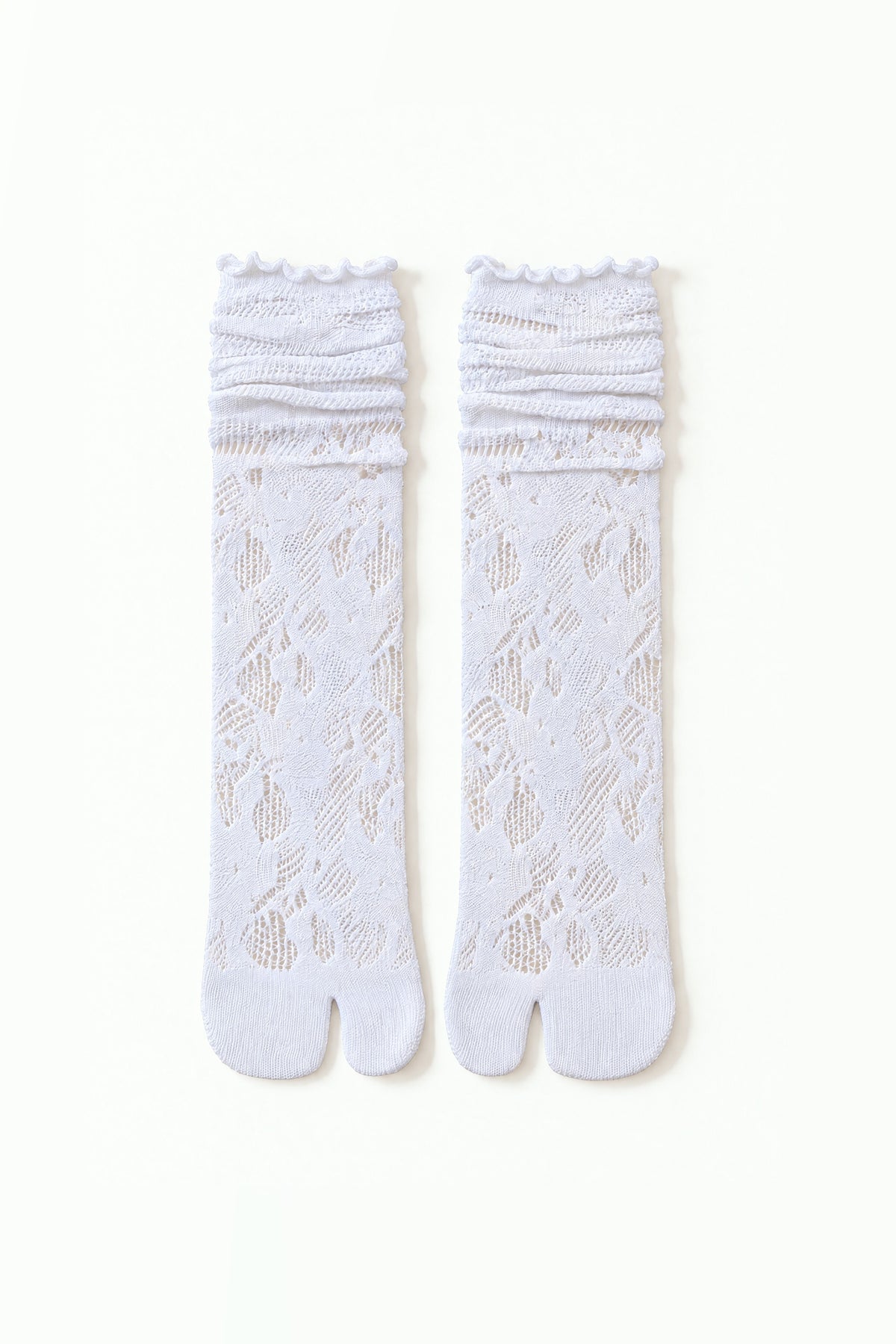 Tabi Lace Socks in white, pair laid flat